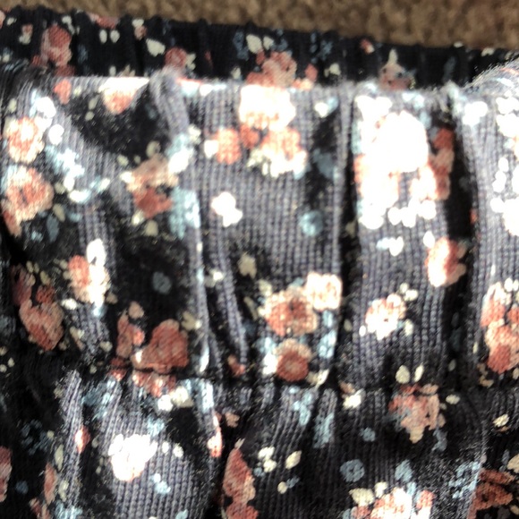 Navy Blue Floral Shorts - Picture 6 of 6